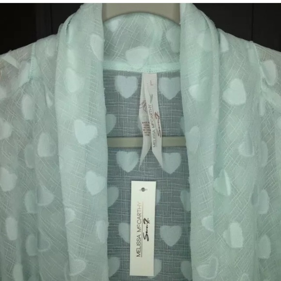 Melissa McCarthy Seven7 Tops - Melissa McCarthy kimono Pretty !